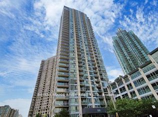 225 Webb Dr #3001, Mississauga, ON L5B 4P2
