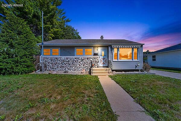 1st image of 2542 Pinehurst AVENUE