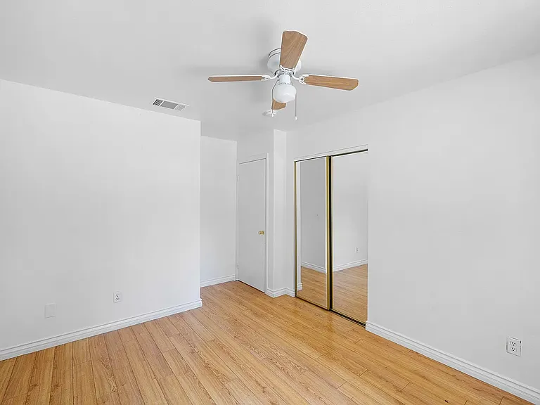 14012 Sayre St — Photo 5
