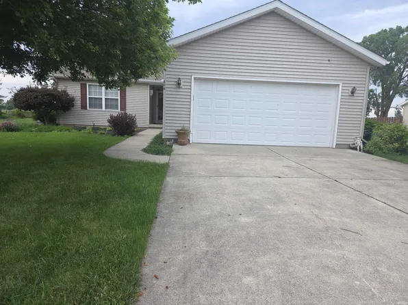 409 E Briar St, Otterbein, IN 47970