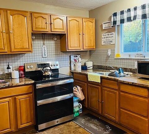 4th image of 1327 Meredith Dr