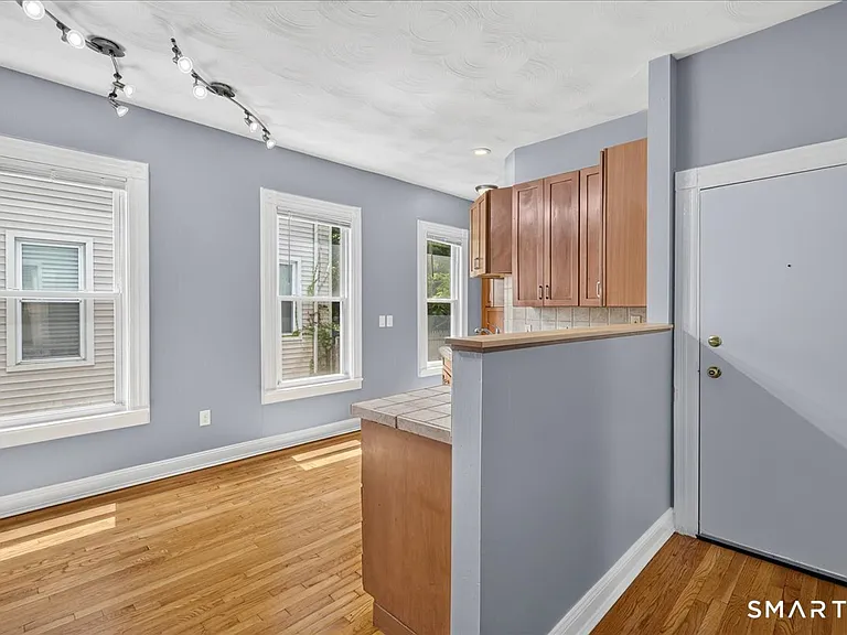 172 Ellsworth Ave #1 — Photo 10