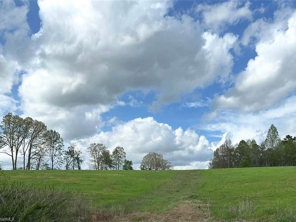 1st image of Hogan Creek Rd