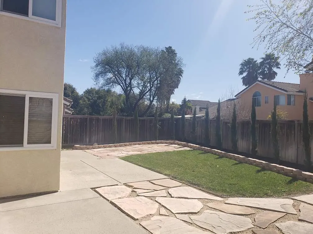 Building Photo - 1216 Westbrook Dr