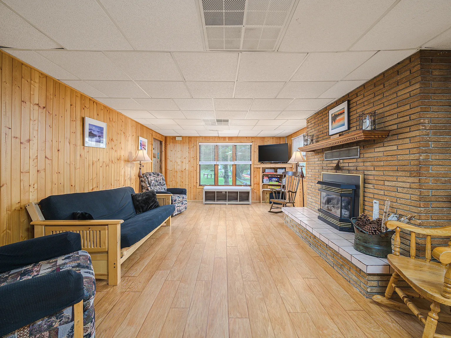 3 bed, 1390 sqft, $2,000 — Photo 4