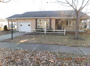 818 New Jersey Ave, Holton, KS 66436