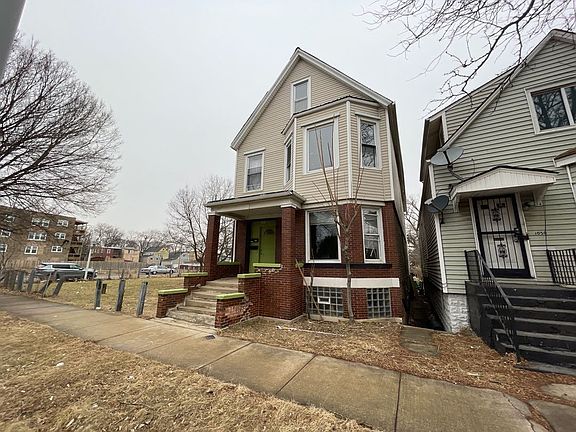 2nd image of 1052 W Marquette Rd