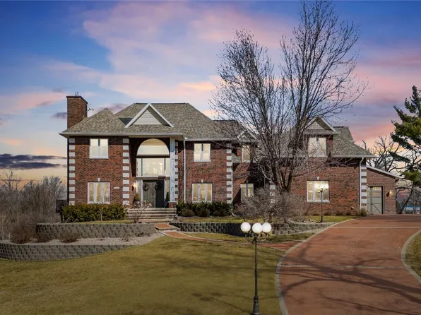 6706 Worcester Rd, Palo, IA 52324