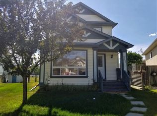243 Coventry Rd NE, Calgary, AB T3K5K5