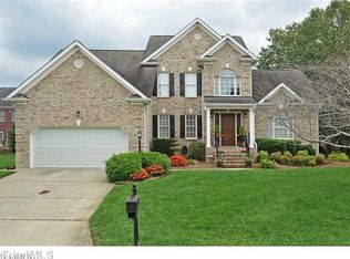 2004 Greenbrier Ln, Clemmons, NC 27012