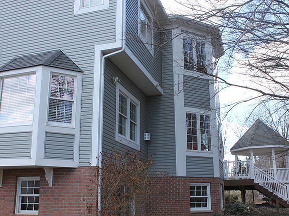 3rd image of 11481 Bayberry Dr