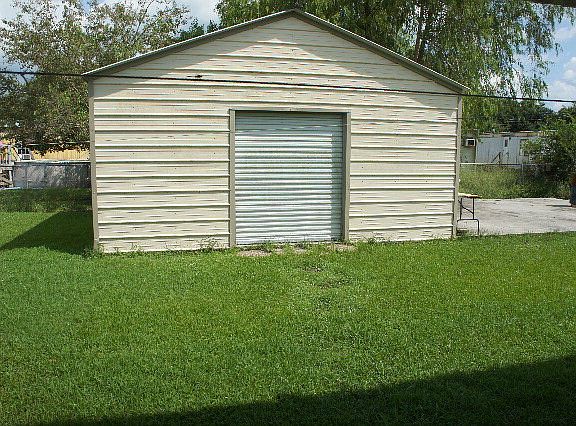 2nd image of 1230 Lacroix Dr
