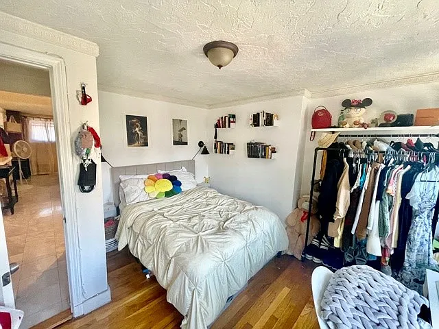 288 Hanover St #2F — Photo 17