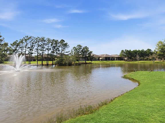 4th image of 207 Arabian Dr