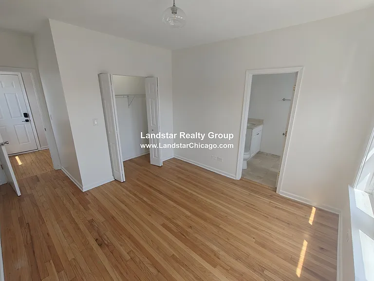 3743 W Argyle St #3 — Photo 9