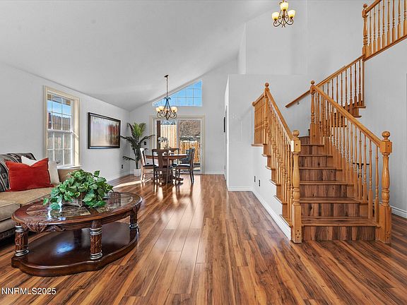 5th image of 548 Briarwood Dr