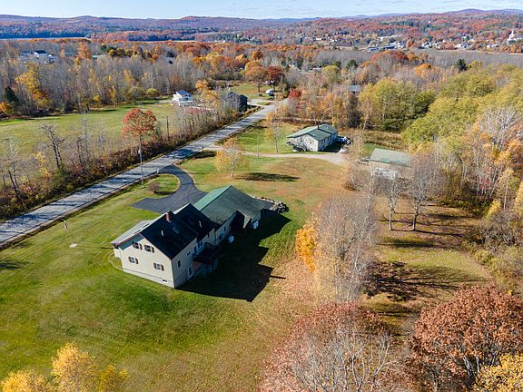 5th image of 405 Town Farm Road