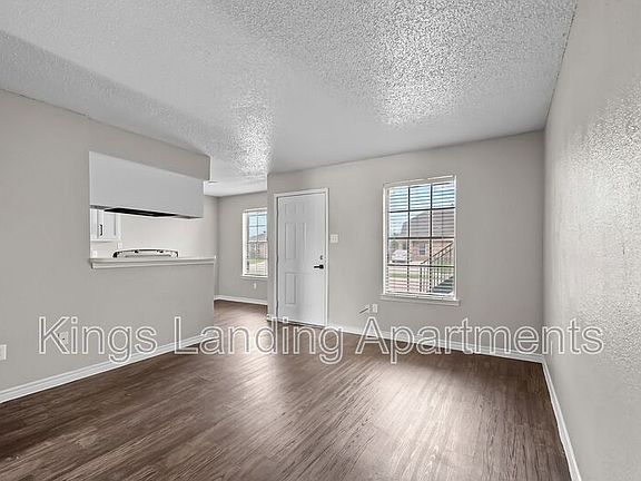 2nd image of 306D Kings Way Dr