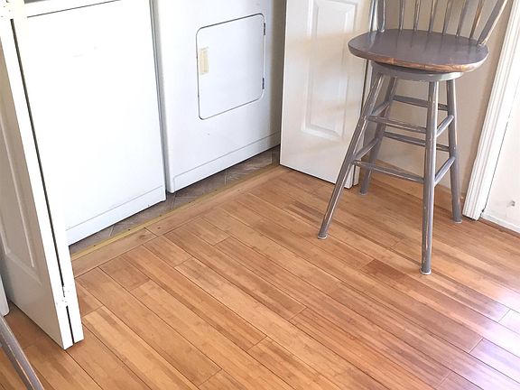 4th image of 3336 Lakeside Pl