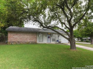 12213 Valley Oak St, Live Oak, TX 78233