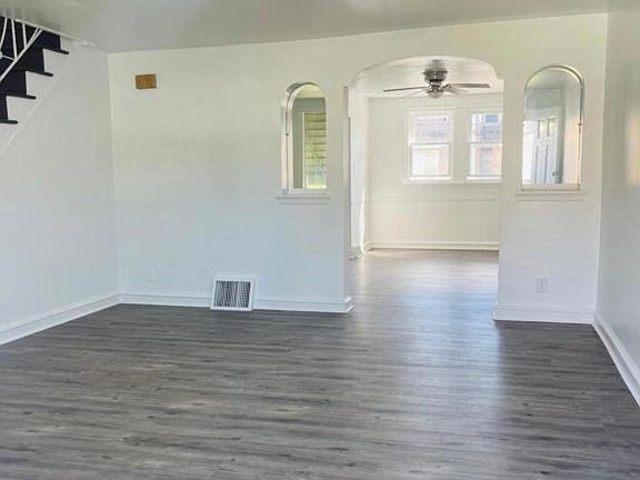 5th image of 7203 Montague St