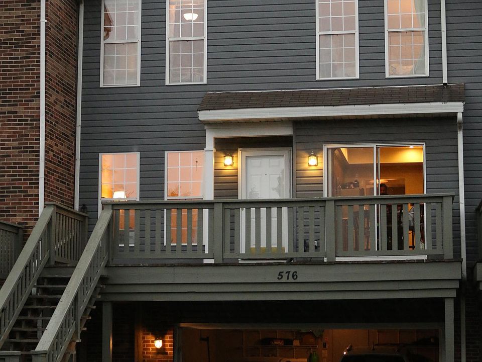 1st image of 576 W Parkside Dr #10B1