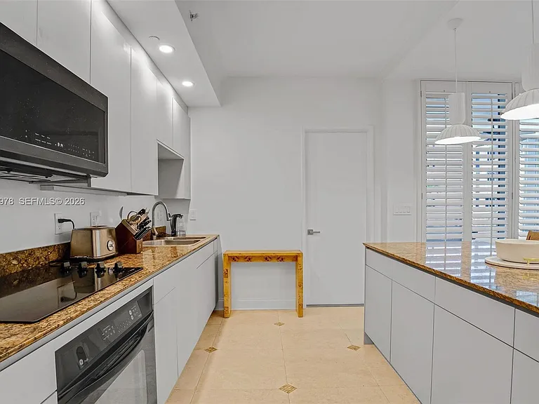 725 Crandon Blvd #203 — Photo 12