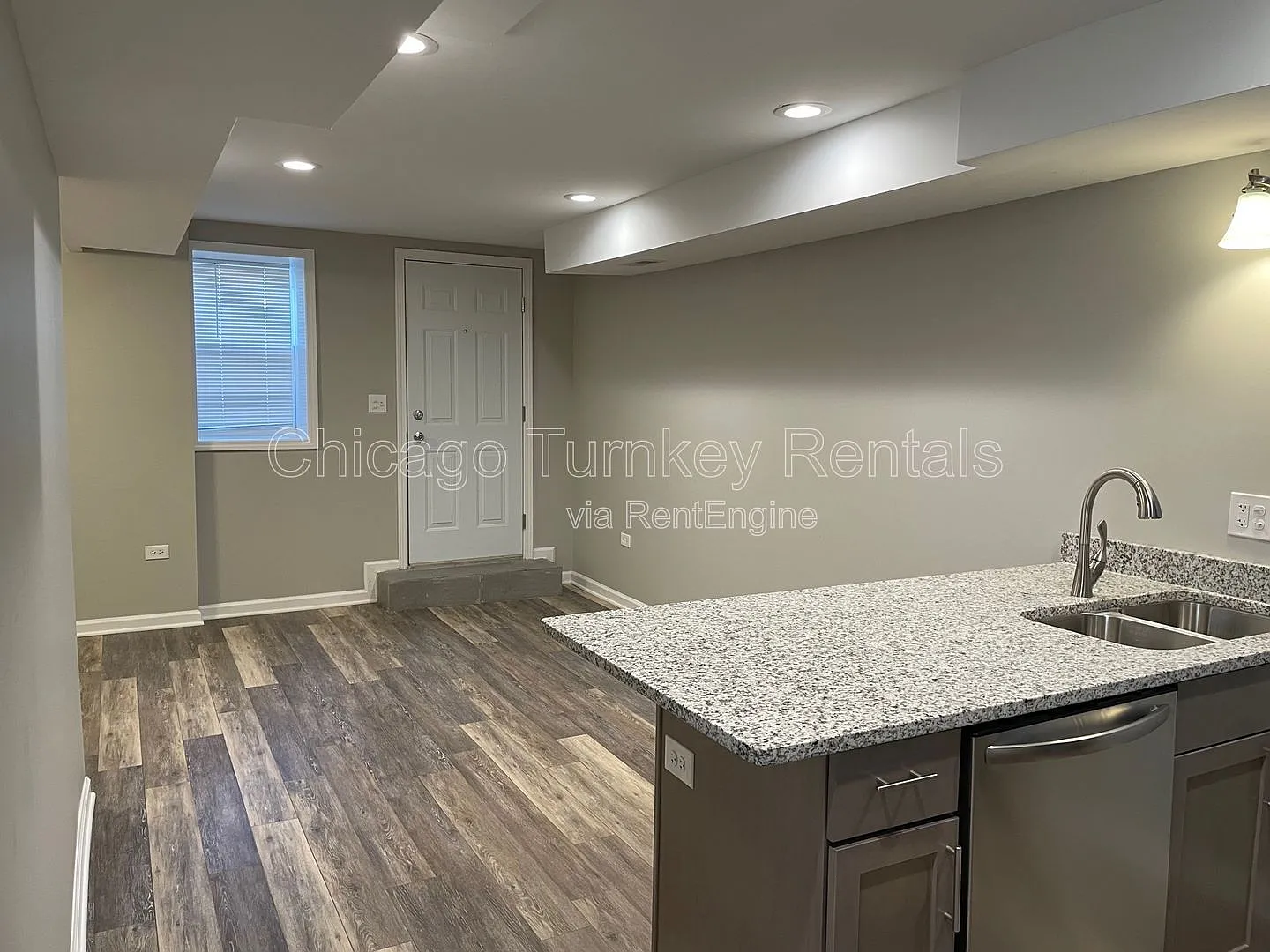 2 bed, 1.0 bath, $1,550 — Photo 4