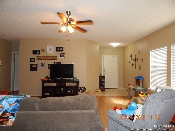 5th image of 9538 Wicklow Dr