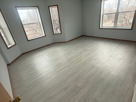 5th image of 1801 14th Ave S #5