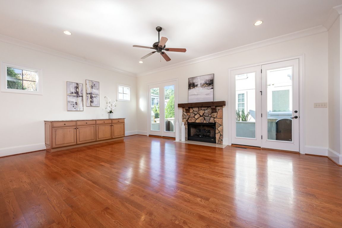 next background image