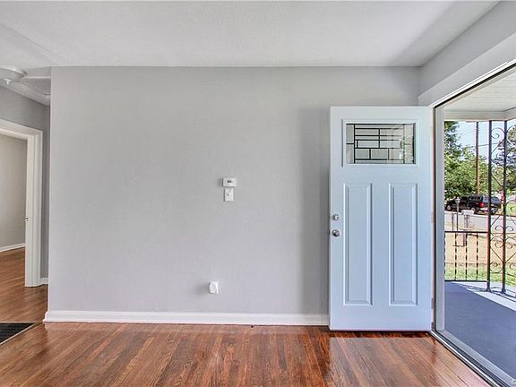 5th image of 1712 National St