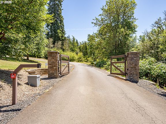 3rd image of 0 NE Wilsonville Rd