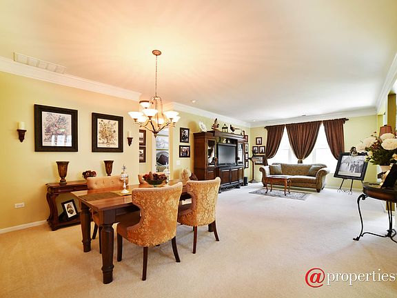 Living Room / Dining Room