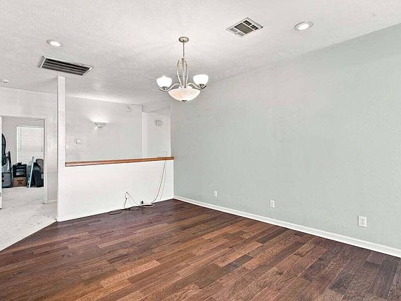 3rd image of 508 Magnolia St