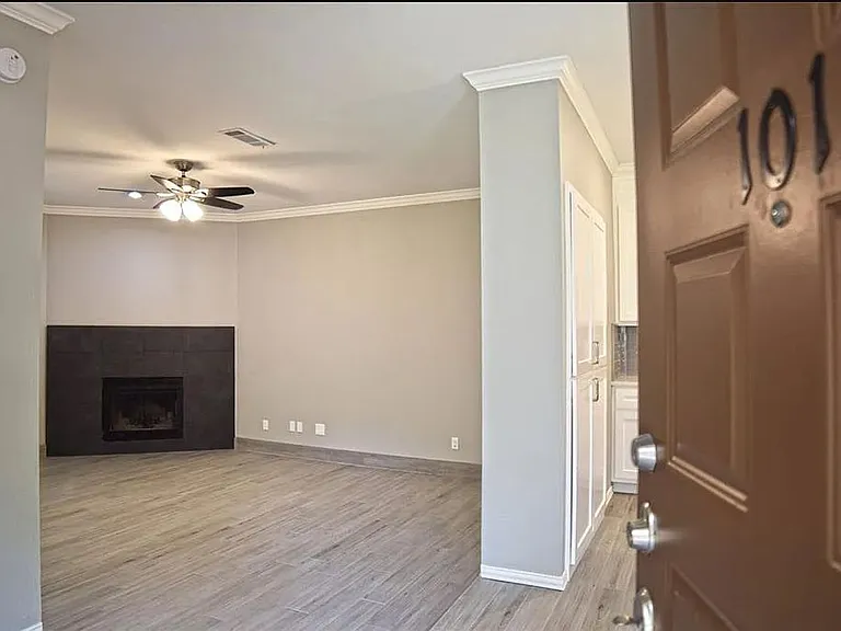 7340 Skillman St — Photo 3