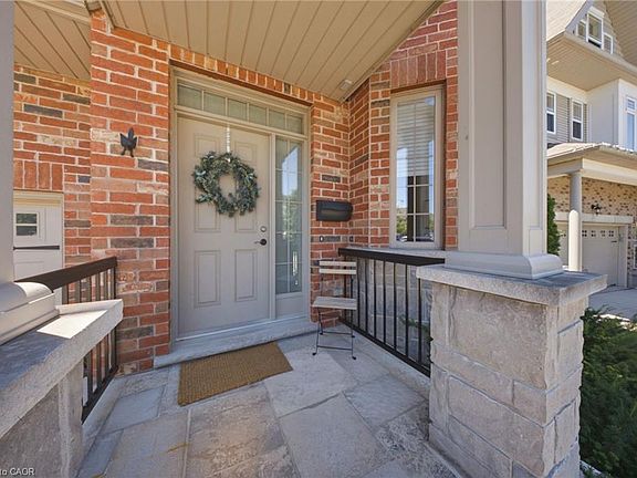 4th image of 65 Amsterdam Cres