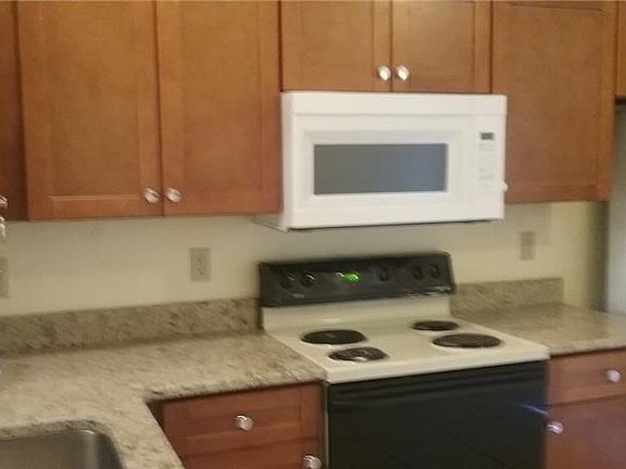4th image of 2801 Coral Reef Dr #2