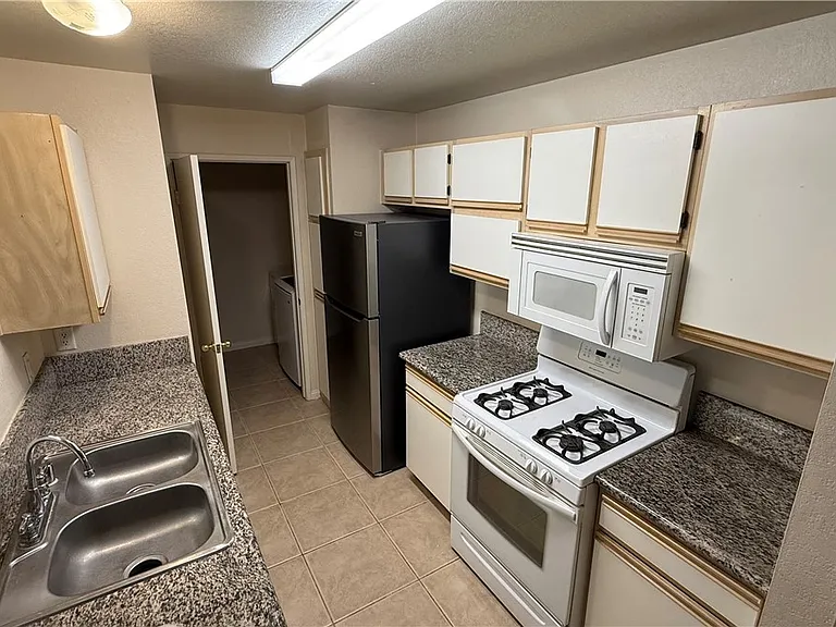 2200 Fort Apache Rd #2236 — Photo 13