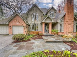 328 Royce Woods Ct, Naperville, IL 60565