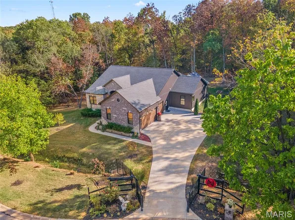 1623 Barry Pl, De Soto, MO 63020