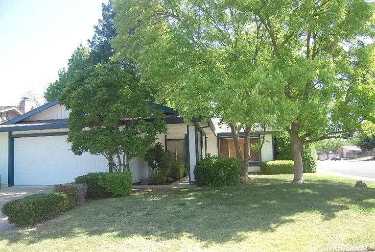 2217 Broad River Ct photo 1