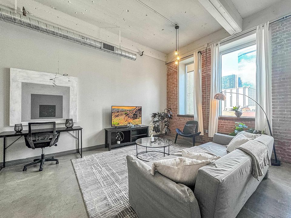 1st image of 555 Evergreen St #Id1225919p