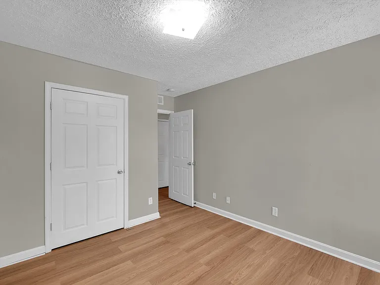 Jacobs Landing Apartments — Photo 48