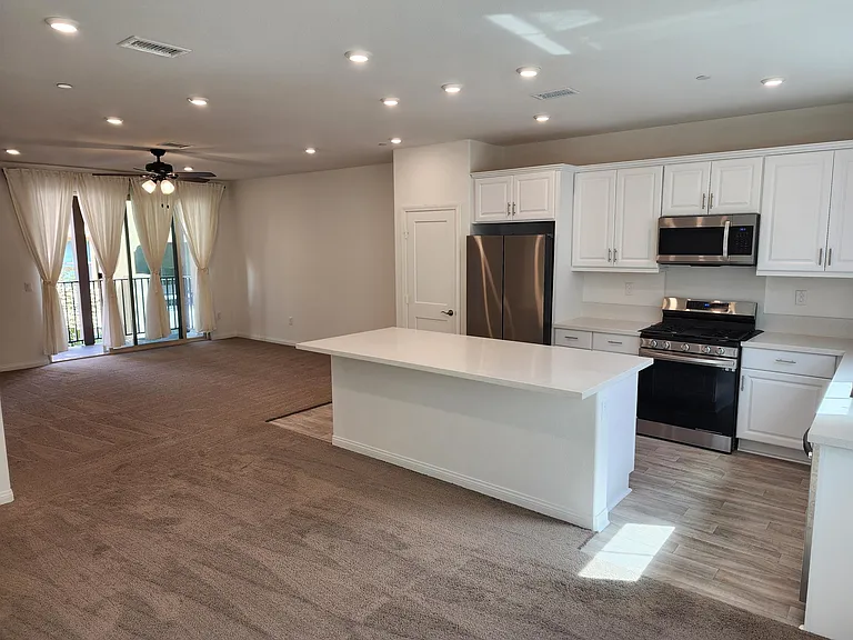 1528 Redbud Way — Photo 9