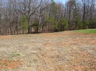 124 Glenn Brooke Ln, King, NC 27021