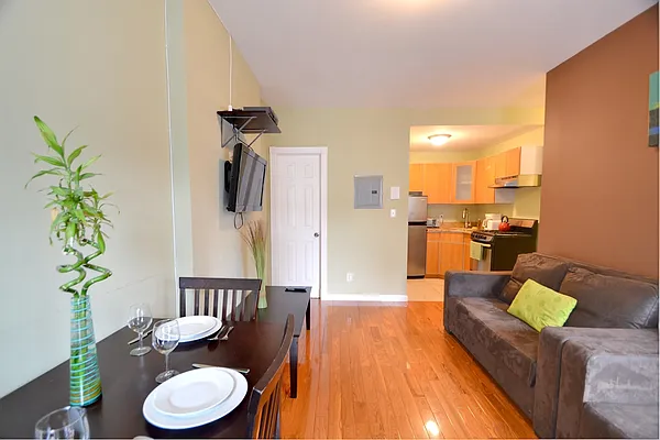 Rented by Smart City Real Estate LLC | media 20