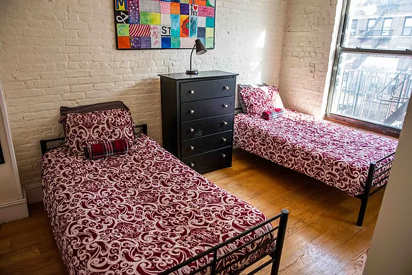 Rented by Best Find Realty Co | media 9