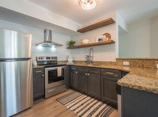 101 Villa Cir, Boynton Beach, FL 33435