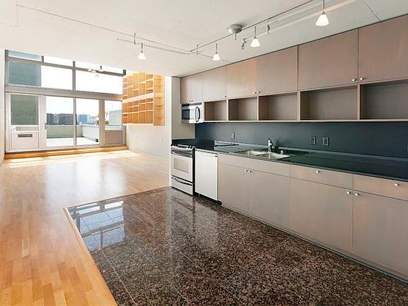 2nd image of 855 Folsom St APT 531